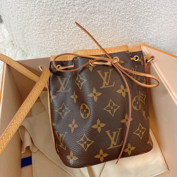 Louis Vuitton Nano Noe Handbag - Picture 3 of 13